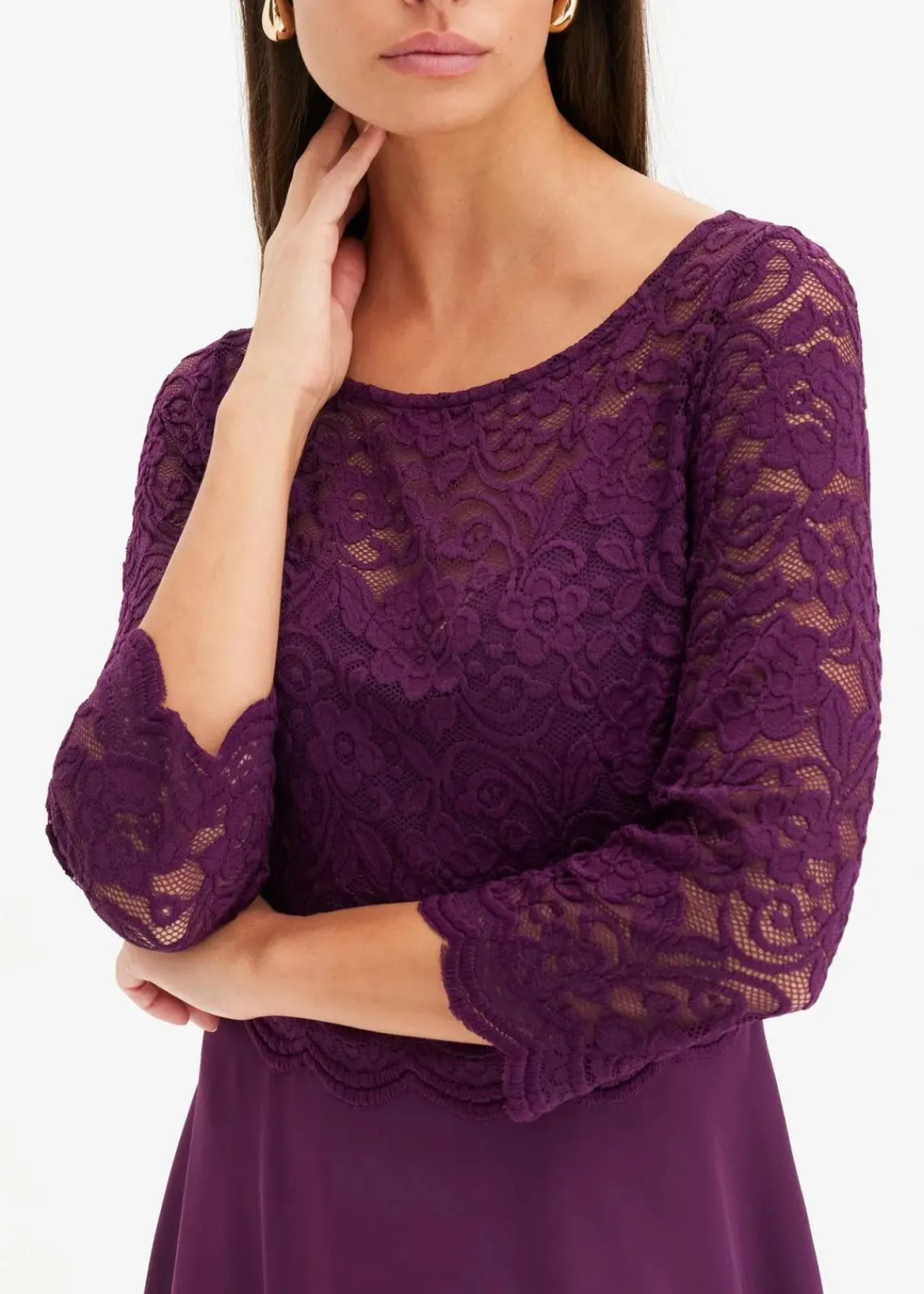bonprix Festliche Mode|Kleider^Minikleid mit Spitze dunkellila