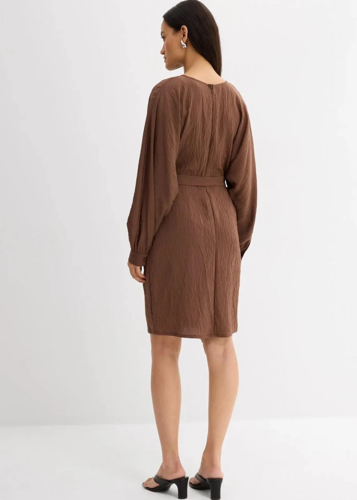 bonprix Kleider|Bekleidung·Pullover & Strickjacken^Minikleid mit Struktur aus Viskose-Mix braun