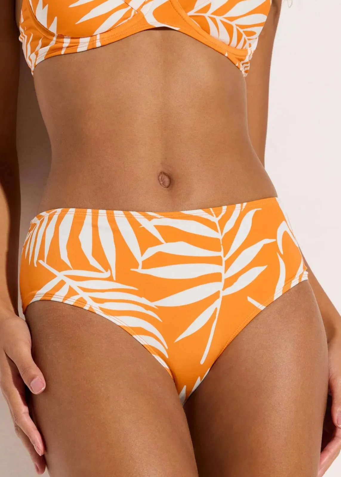 bonprix Große Cups D-F|Nachhaltigere Materialien^Minimizer Bikini (2-tlg.Set) orange floral