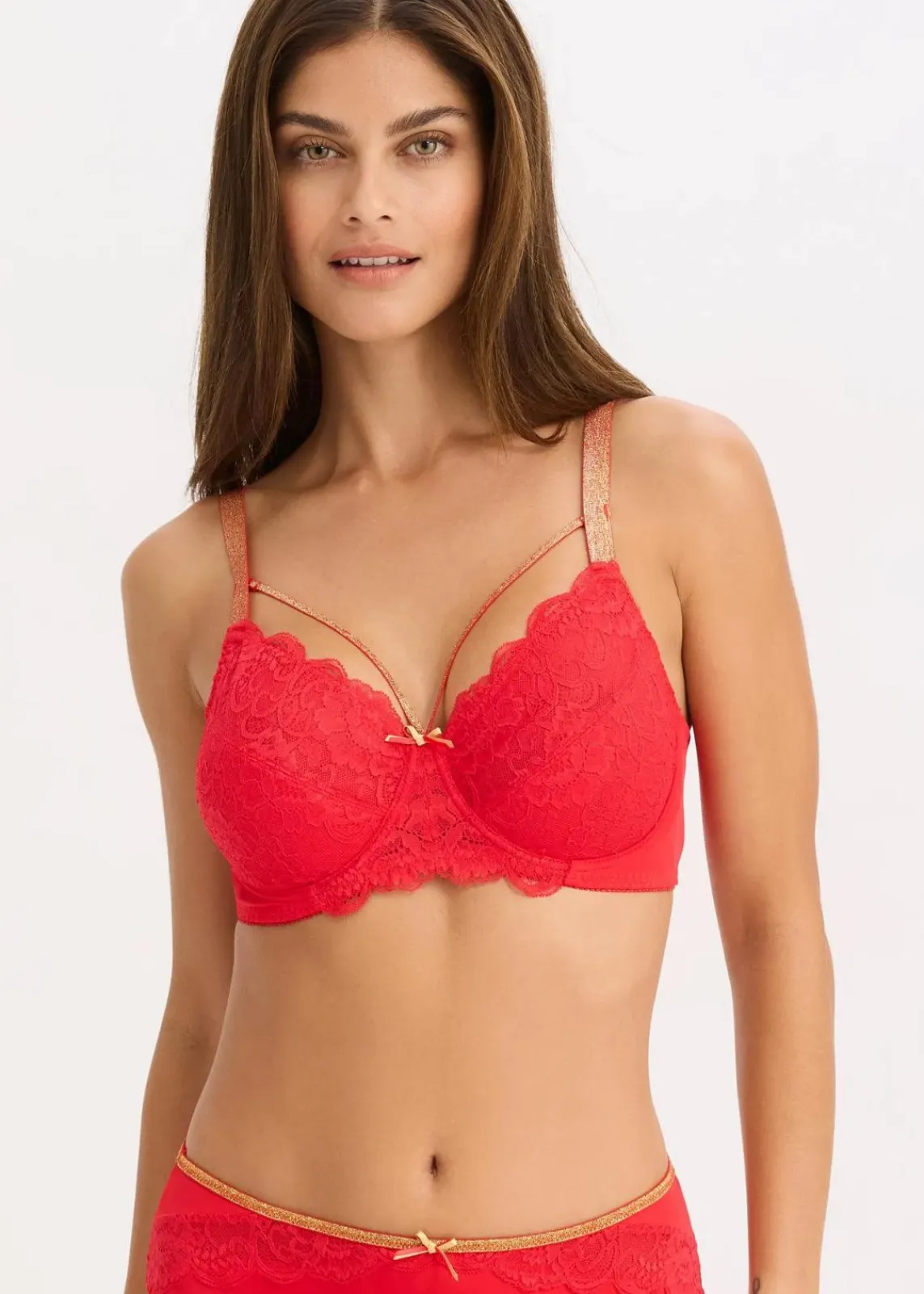 bonprix Wäsche·Dessous|Wäsche·Große Cups D-H^Minimizer-BH mit glitzernden Straps tiefrot