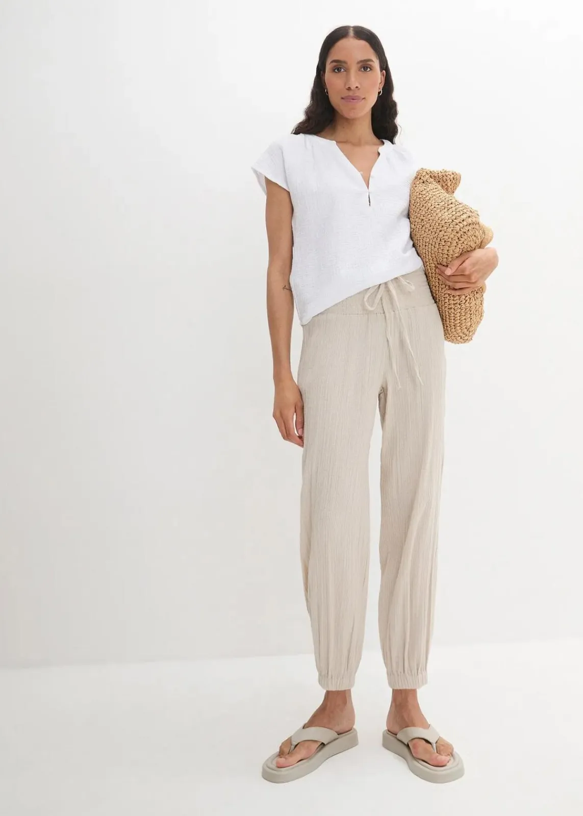 bonprix Bekleidung·Kleider|Hosen^Musselin Hose mit Smockbund steingrau