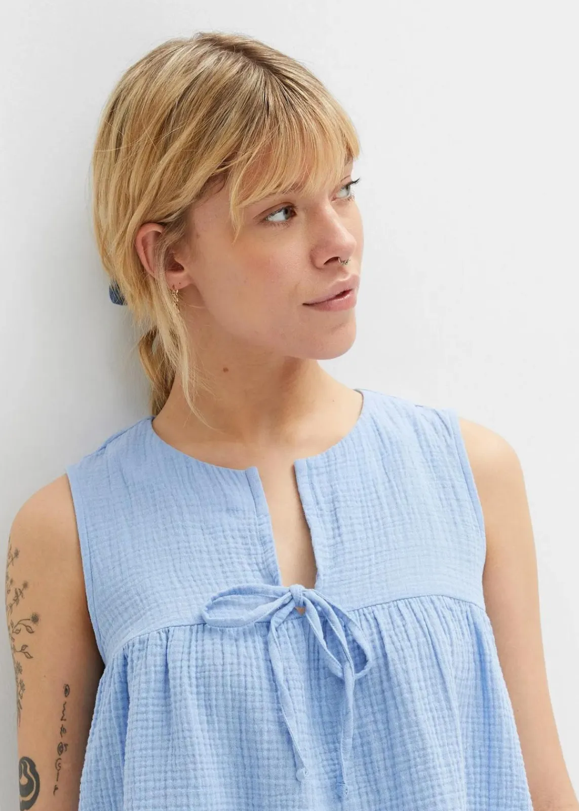 bonprix Bekleidung·Jacken & Mäntel|Blusen & Tuniken^Musselin-Blusentop perlblau