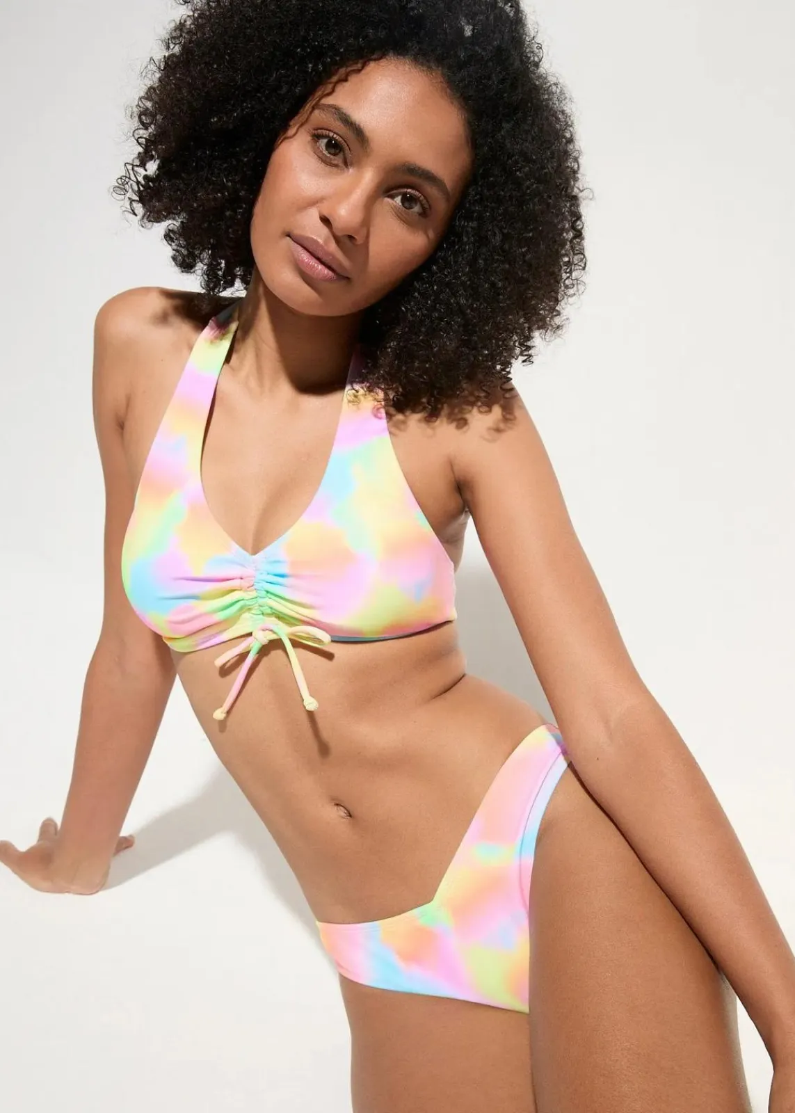 bonprix Nachhaltigere Materialien|Bikinis^Neckholder-Bikini mit Raffung (2-tlg.Set) bunt