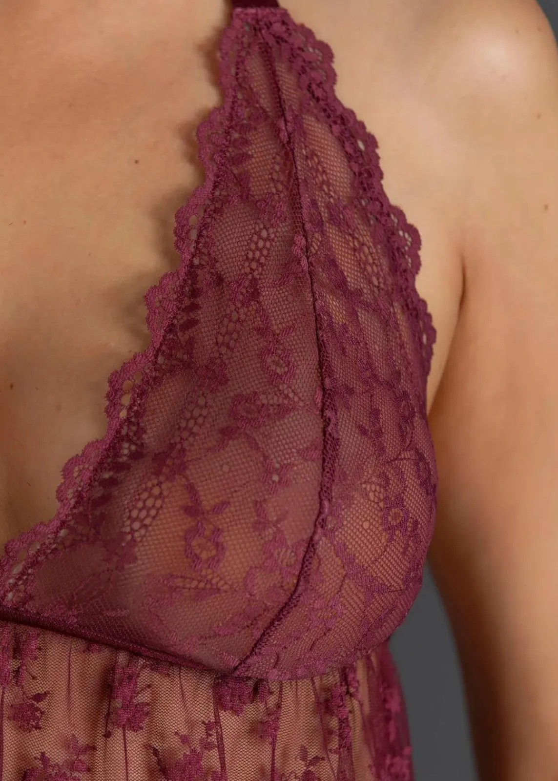 bonprix Wäsche·Erotikwäsche|Erotikwäsche^Neckholderkleid aus Spitze burgunderrot