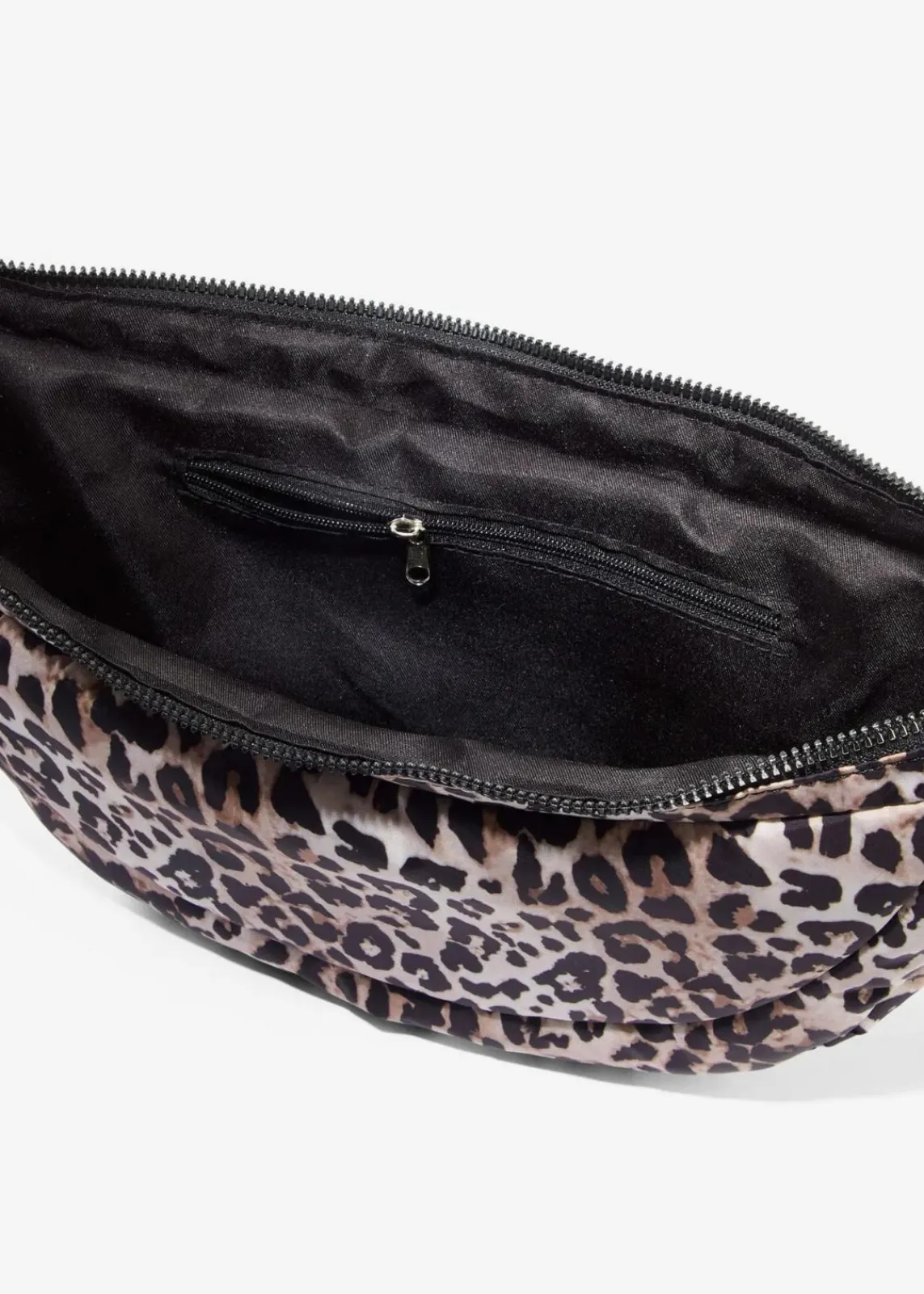 bonprix Taschen^Nylon Umhängetasche im Leo Look naturbeige/braun/schwarz leo bedruckt