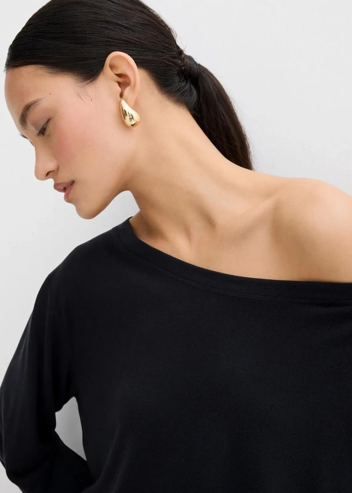 bonprix Shirts & Tops^Off-Shoulder-Shirt aus softem Modal-Mix schwarz
