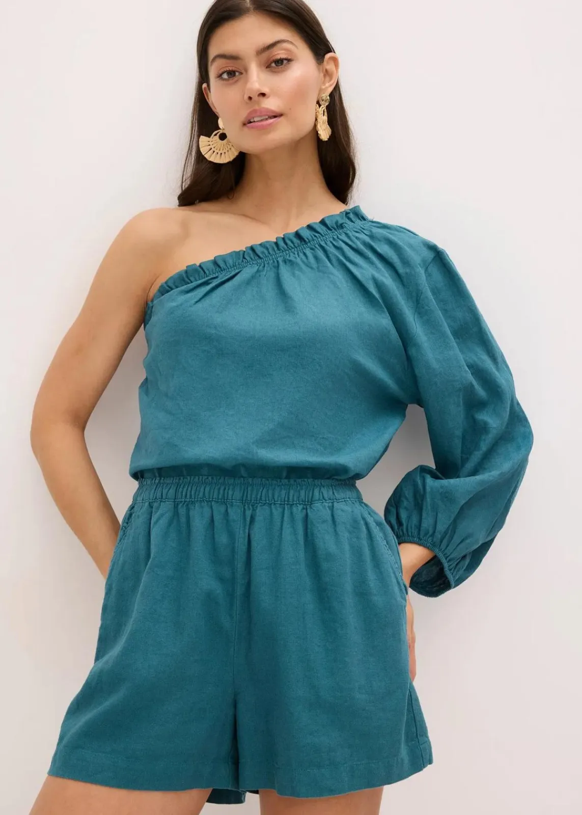 bonprix Blusen & Tuniken^One-Shoulder Bluse mit Leinenanteil pfeffergrün