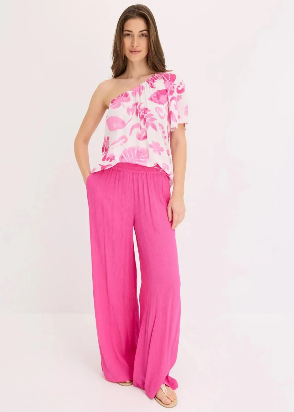 bonprix Nachhaltigere Materialien|Blusen & Tuniken^One-Shoulder-Bluse aus strukturierter Viskose weiß/fuchsia floral