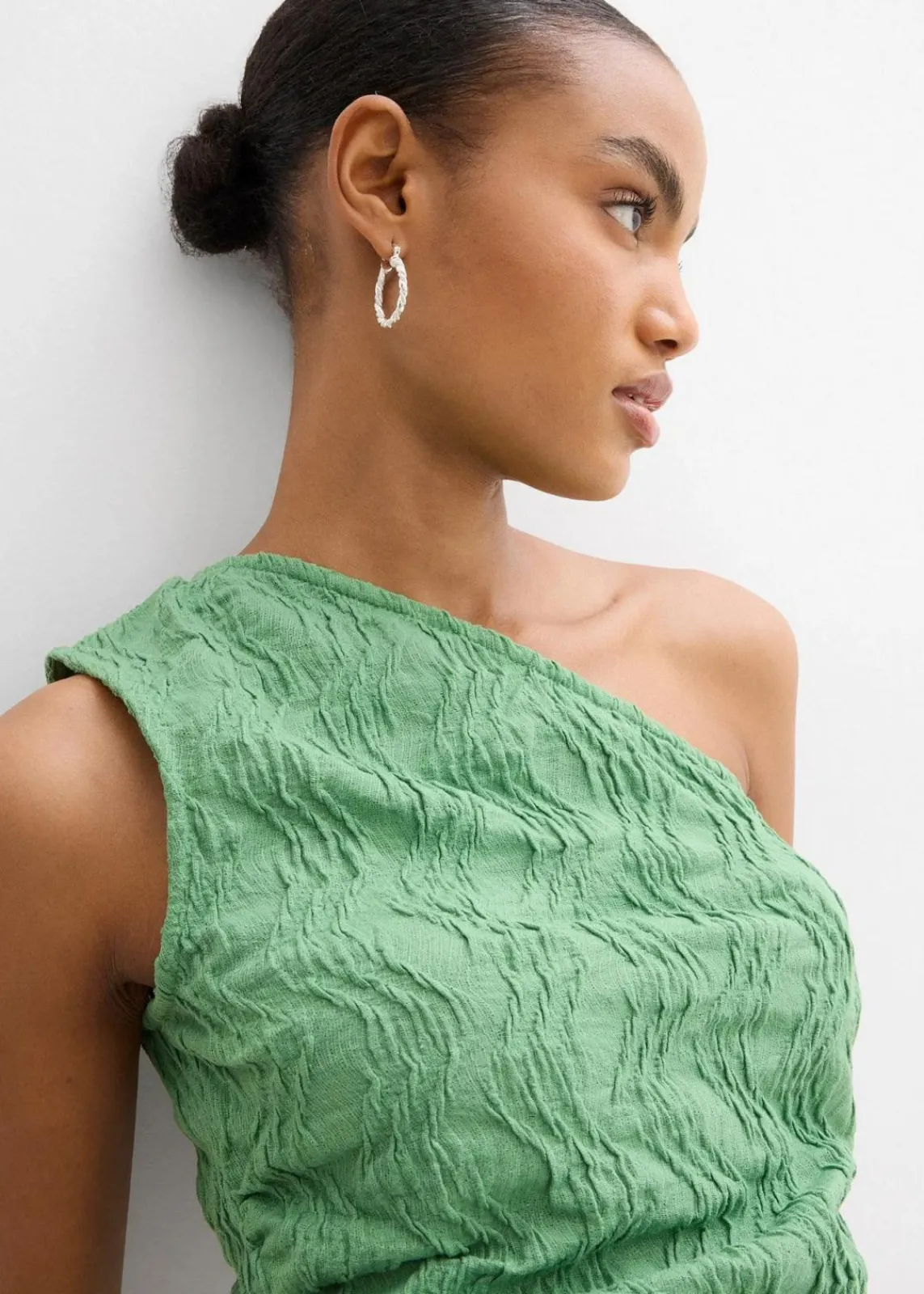 bonprix Shirts & Tops^One-Shoulder-Top in Struktur Optik efeugrün