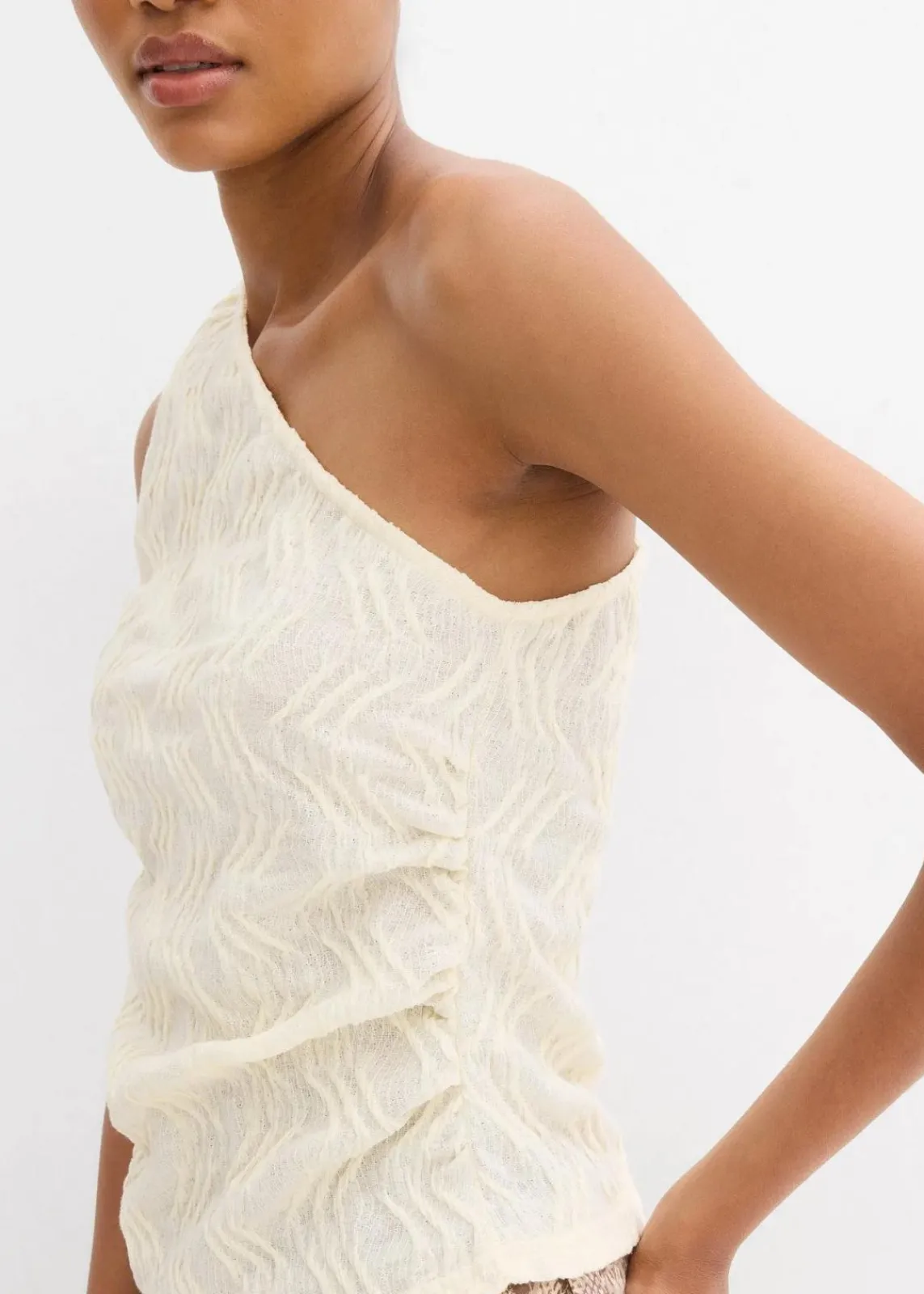 bonprix Shirts & Tops^One-Shoulder-Top in Struktur Optik cremeweiß