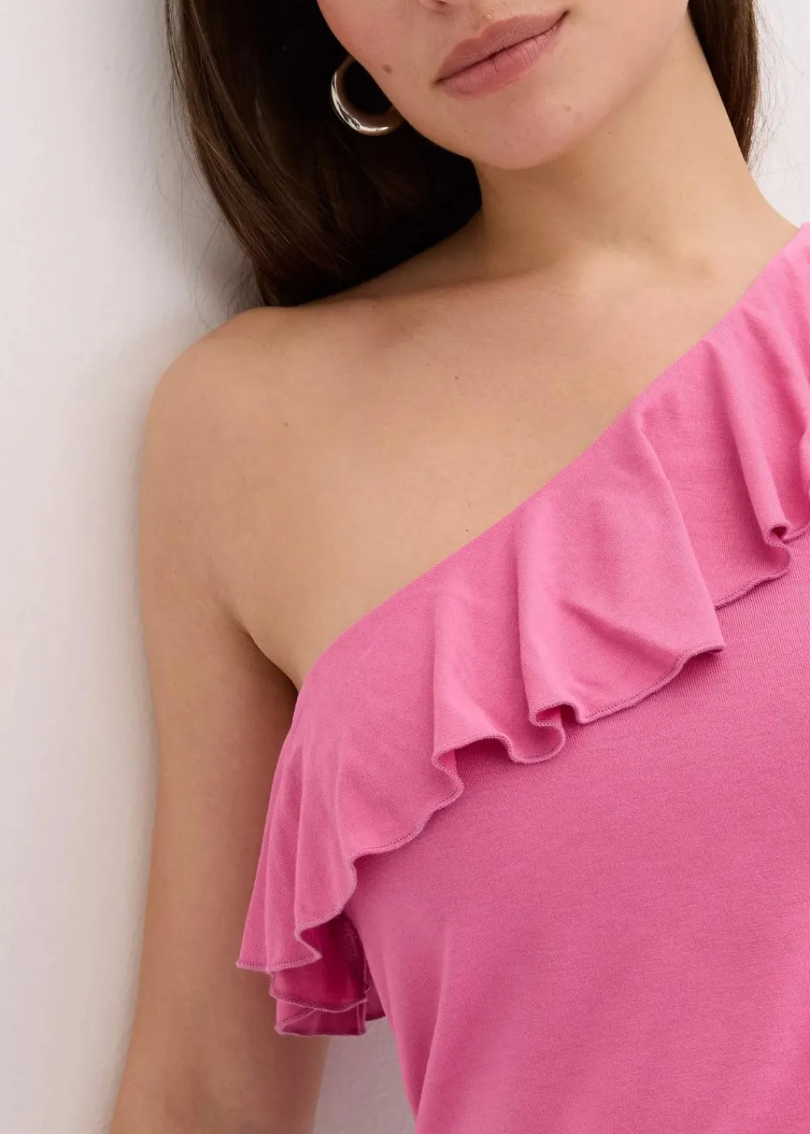 bonprix Shirts & Tops^One-Shoulder-Top mit Volant aus softem Viskose-Mix lilapink