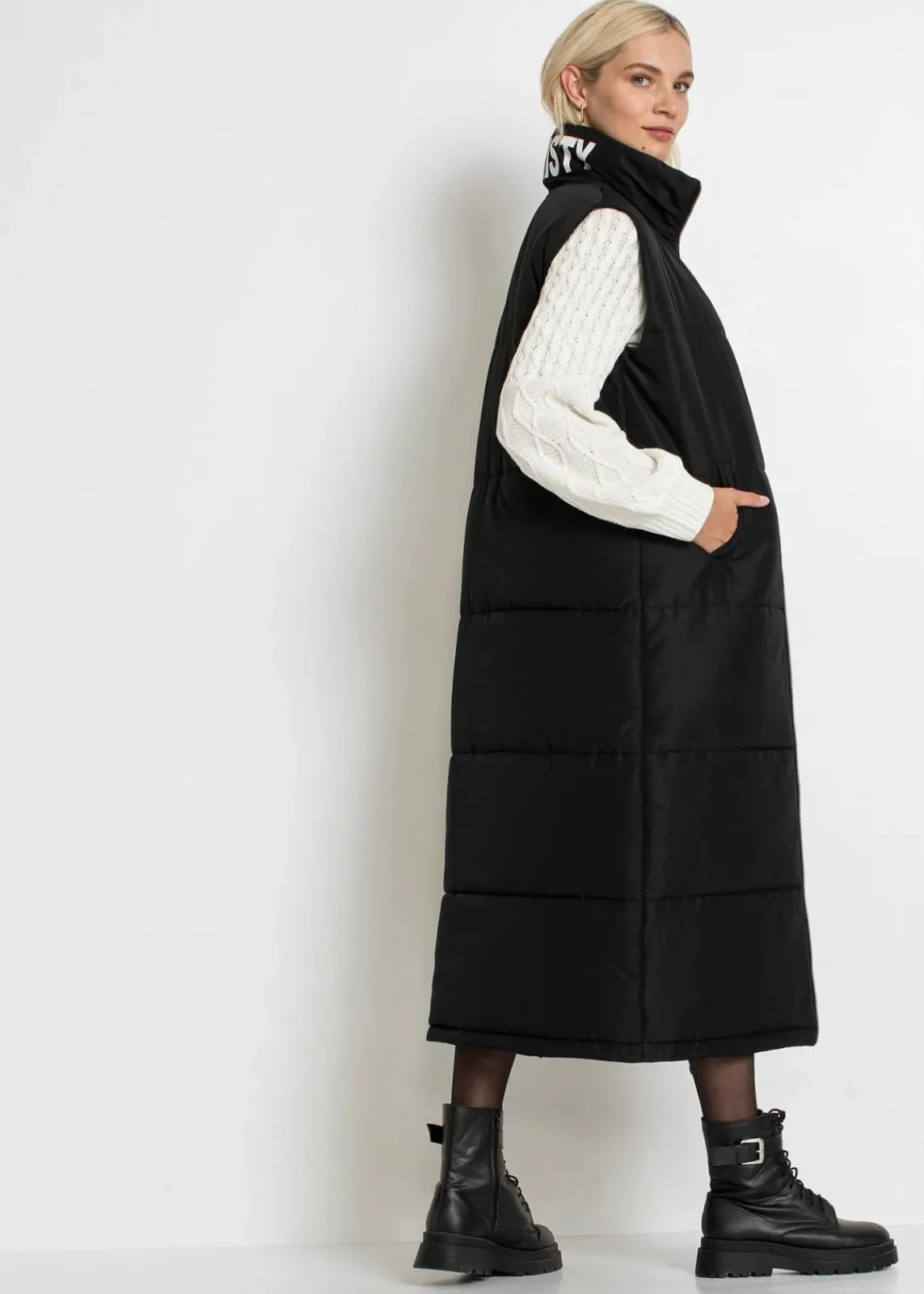 bonprix Bekleidung·Hosen|Nachhaltigere Materialien^Outdoor-Weste mit Bionic-Finish schwarz