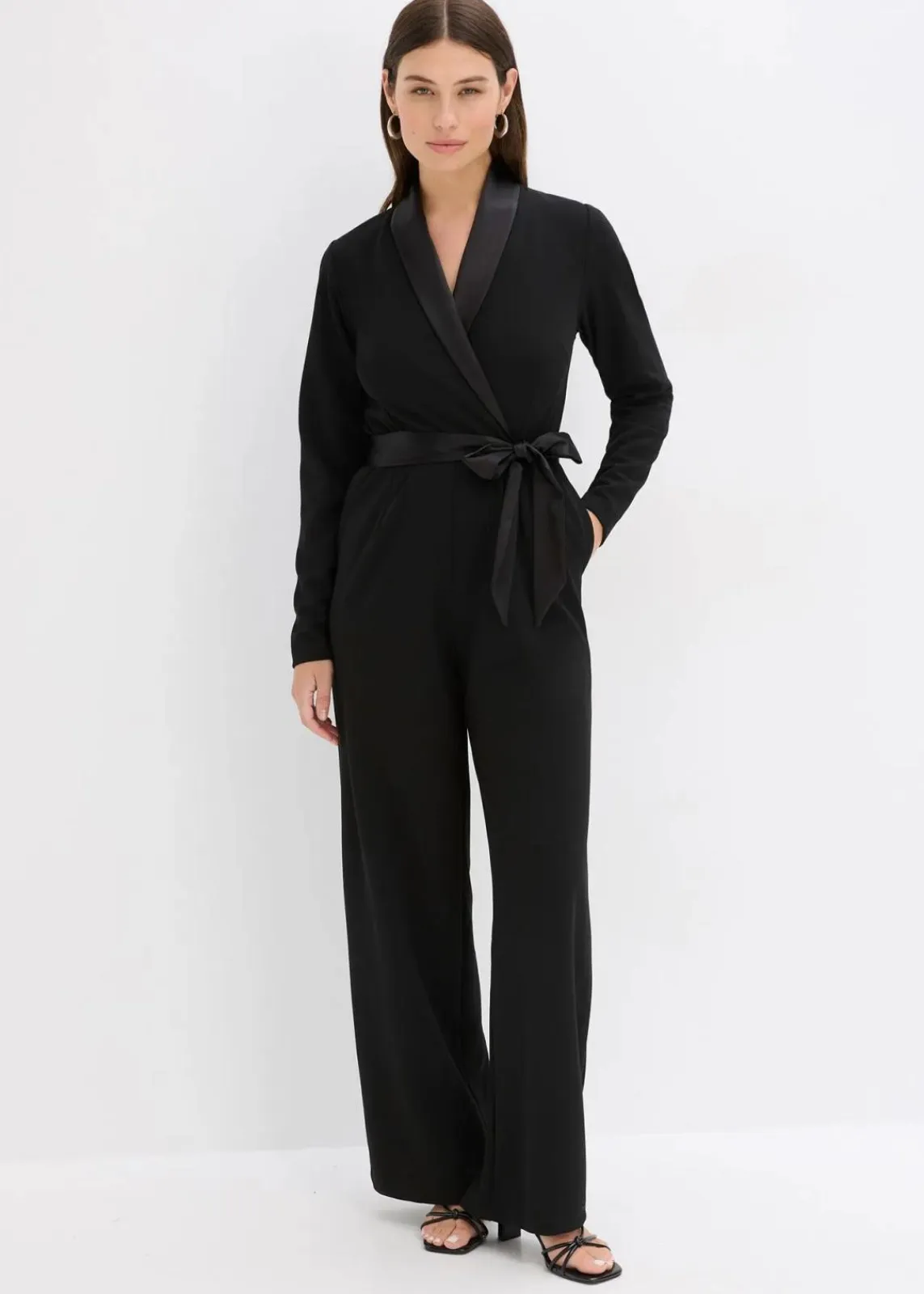 bonprix Bekleidung·Homewear|Festliche Mode^Overall aus strukturiertem Crepe mit Satin-Einsatz schwarz