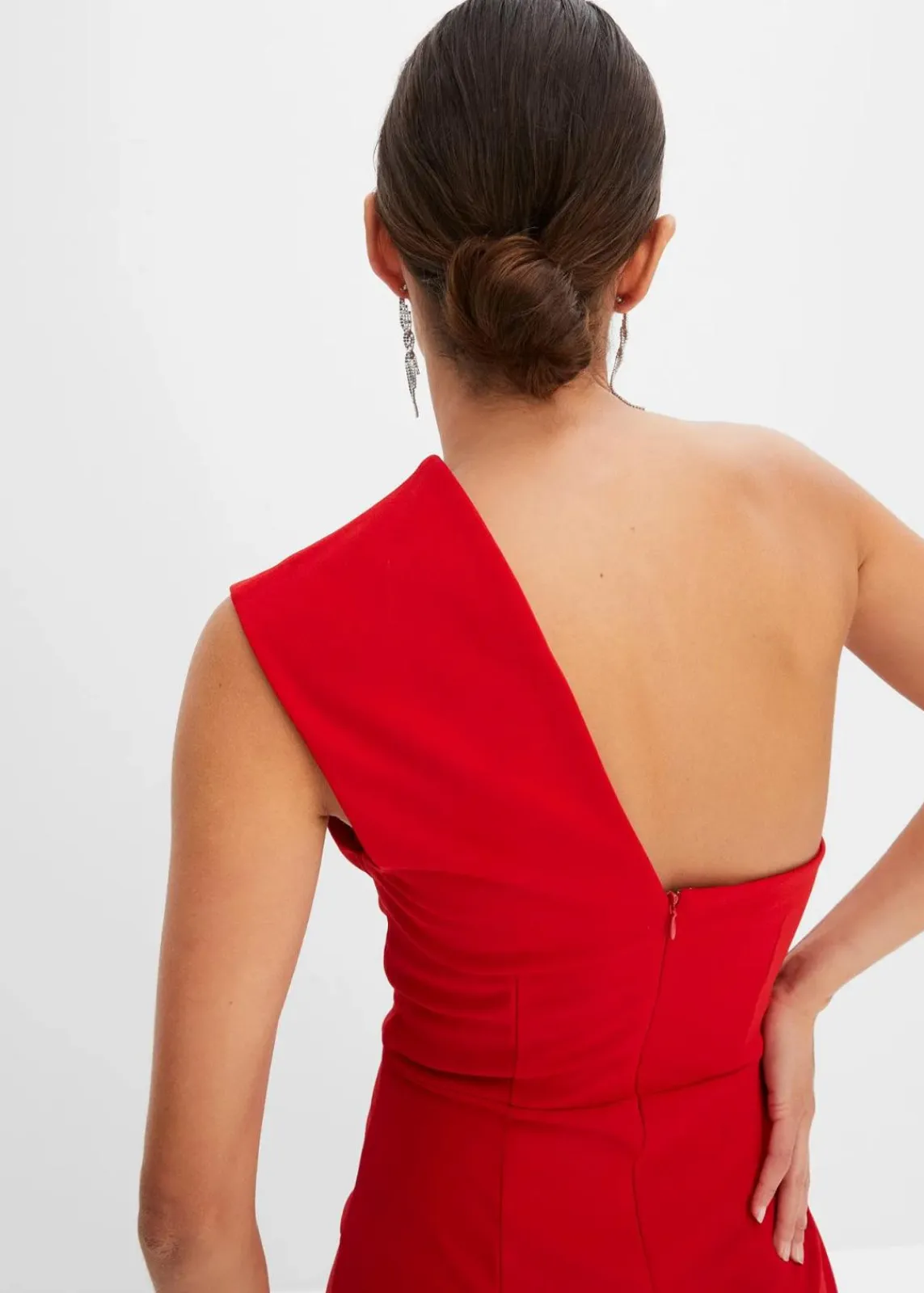 bonprix Bekleidung·Homewear|Festliche Mode^Overall aus strukturiertem Crepe rot