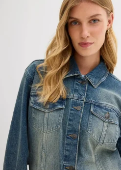 bonprix Bekleidung·Hosen|Jacken & Mäntel^Oversize Jeansjacke hellblau denim used