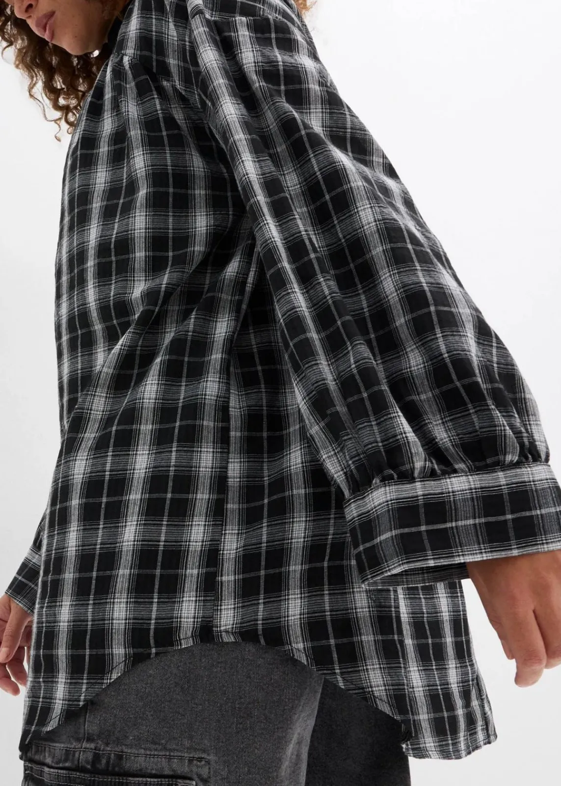 bonprix Bekleidung·Jacken & Mäntel^Oversize Longbluse schwarz/weiß kariert