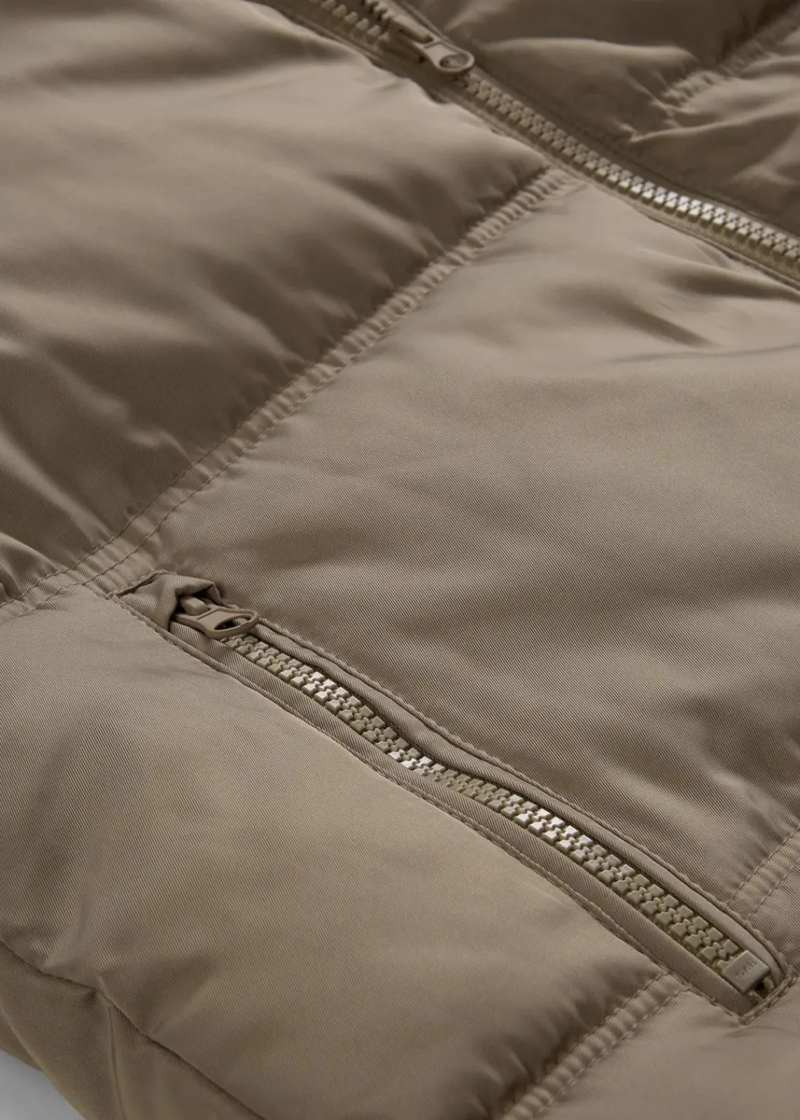 bonprix Bekleidung·Hosen|Jacken & Mäntel^Oversize Steppjacke helloliv