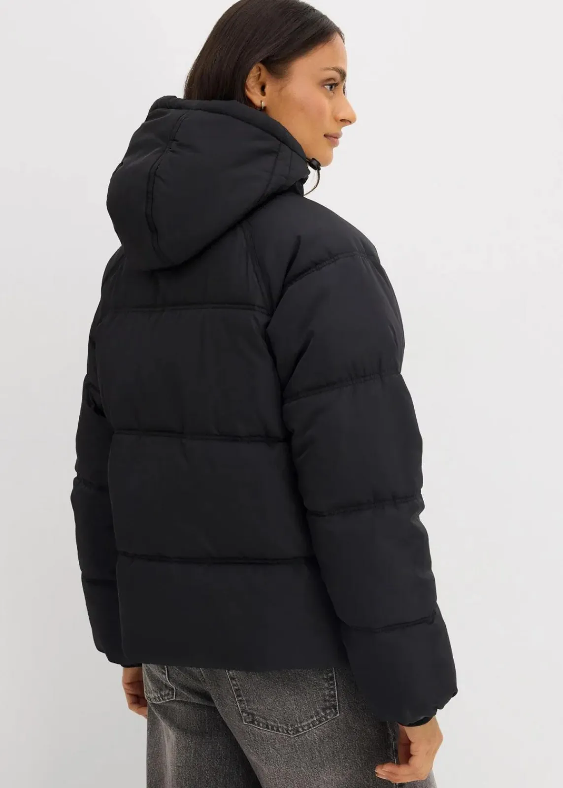 bonprix Nachhaltigere Materialien|Jacken & Mäntel^Oversize Steppjacke schwarz