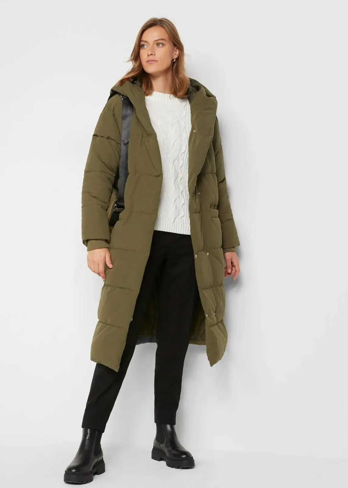 bonprix Jacken & Mäntel|Nachhaltigere Materialien^Oversize Steppmantel dunkeloliv