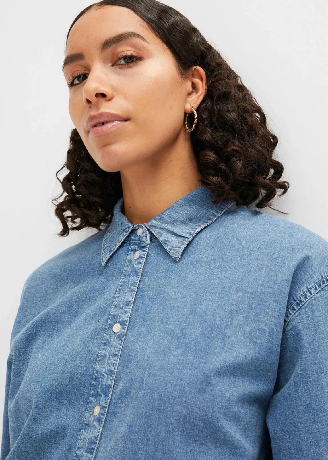 bonprix Blusen & Tuniken|Nachhaltigere Materialien^Oversize Stretch-Jeansbluse blau denim