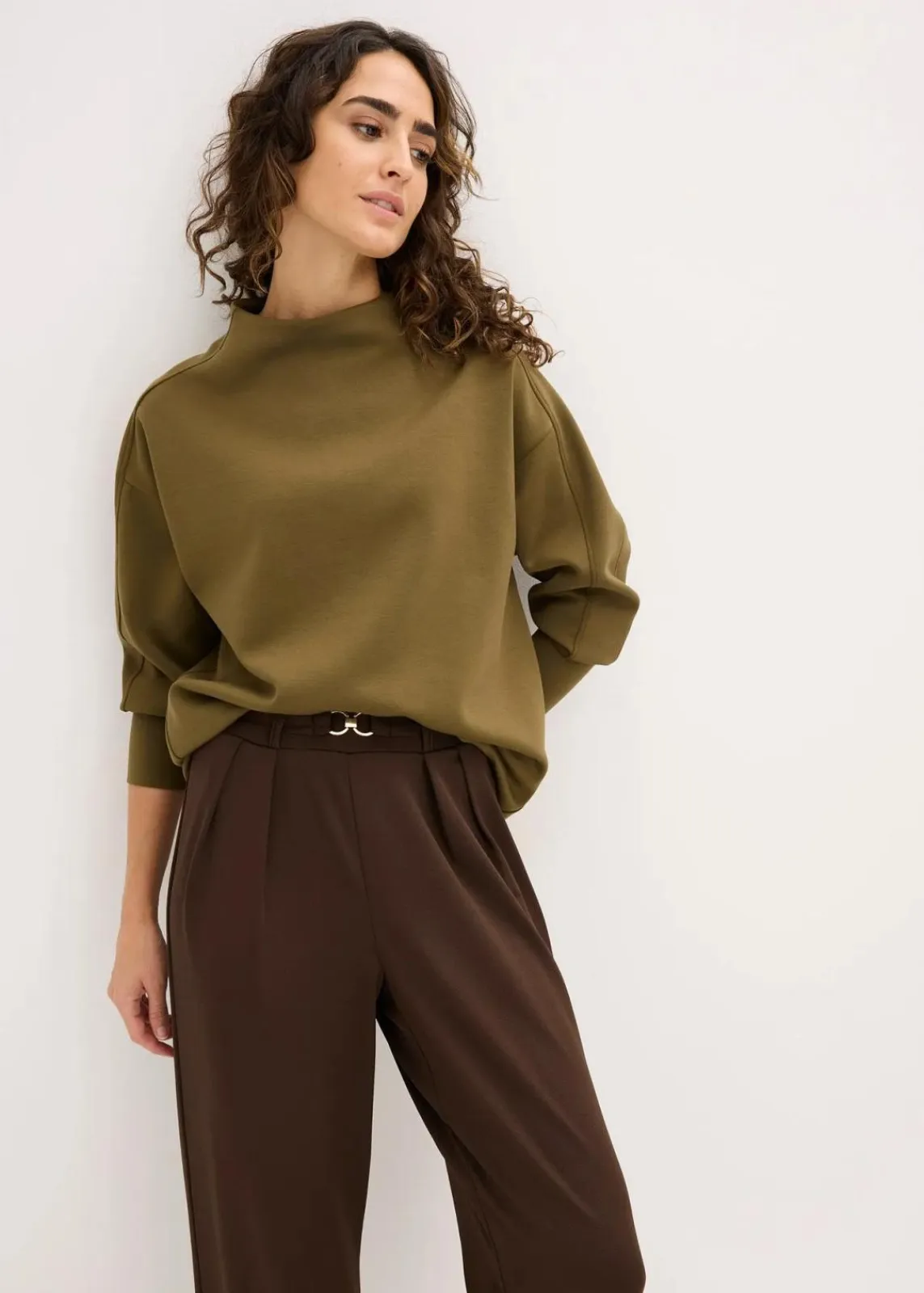 bonprix Sweat|Basics^Oversize Sweatshirt aus weichem Scuba erdoliv