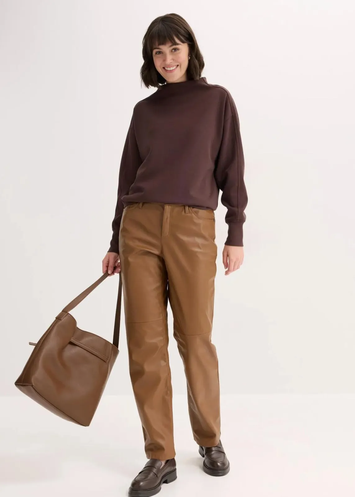 bonprix Sweat|Basics^Oversize Sweatshirt aus weichem Scuba dunkelbraun