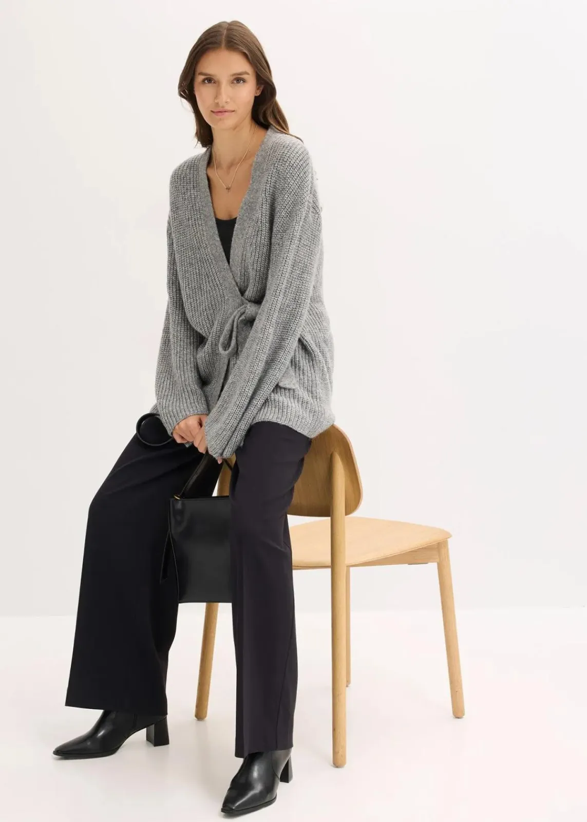 bonprix Bekleidung·Jeans|Pullover & Strickjacken^Oversize Wickelcardigan grau meliert