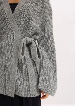 bonprix Bekleidung·Jeans|Pullover & Strickjacken^Oversize Wickelcardigan grau meliert