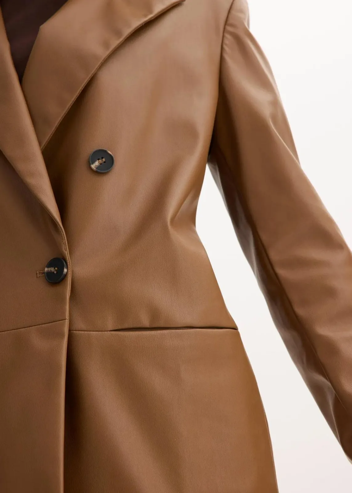 bonprix Bekleidung·Basics|Nachhaltigere Materialien^Oversize-Blazer aus Lederimitat pimentbraun