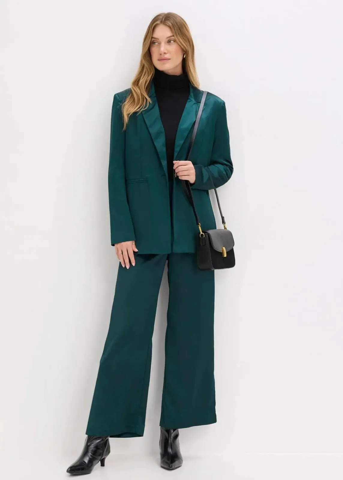 bonprix Bekleidung·Basics|Blazer^Oversize-Blazer aus Satin tiefgrün