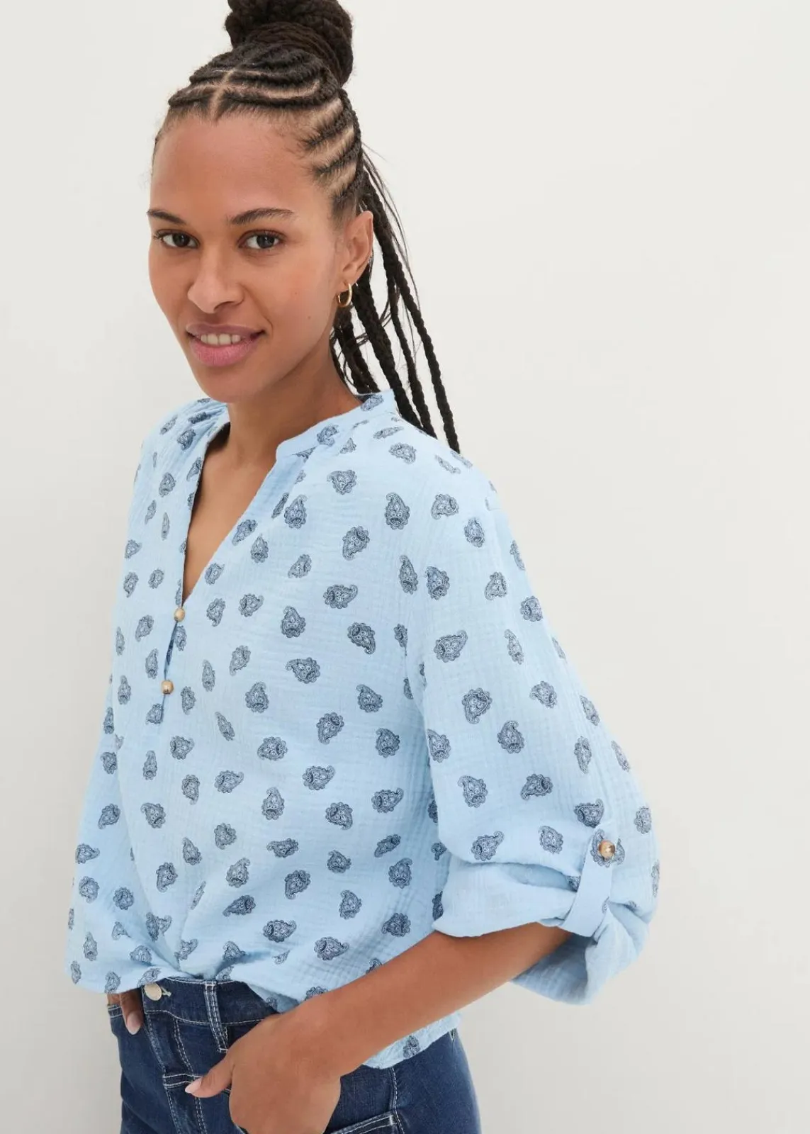 bonprix Blusen & Tuniken|Bekleidung·Jacken & Mäntel^Oversize-Bluse aus luftigem Musselin hellblau paisley