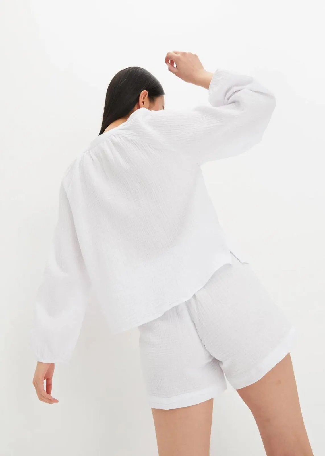 bonprix Bekleidung·Jacken & Mäntel|Blusen & Tuniken^Oversize-Bluse aus Musselin weiß