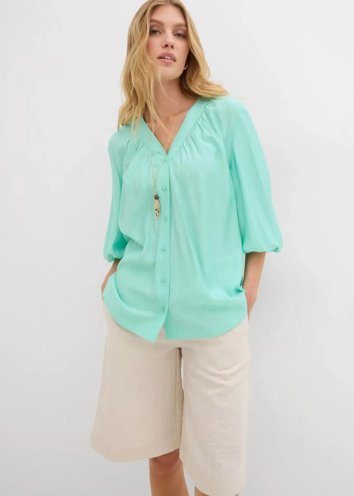 bonprix Blusen & Tuniken^Oversize-Bluse aus softem Viskose-Mix mentholblau