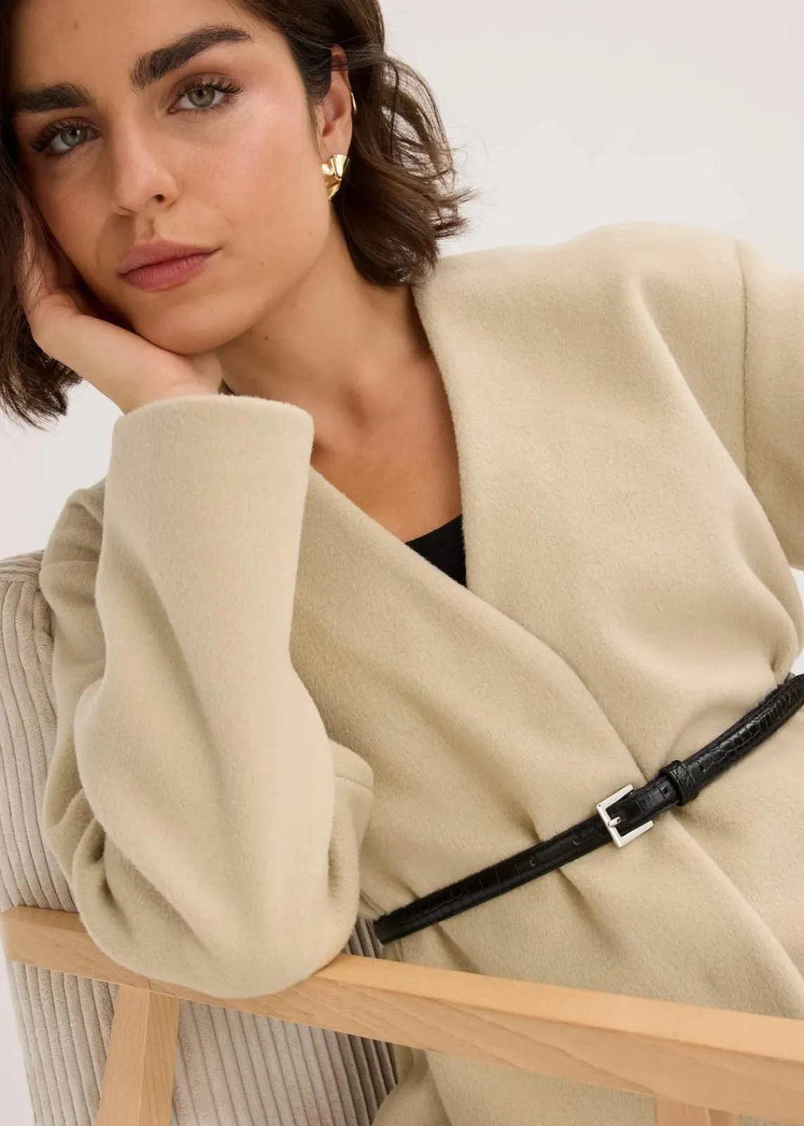 bonprix Blazer|Bekleidung·Basics^Oversized Blazer mit Gürtel in Wolloptik, ungefüttert mattschilf