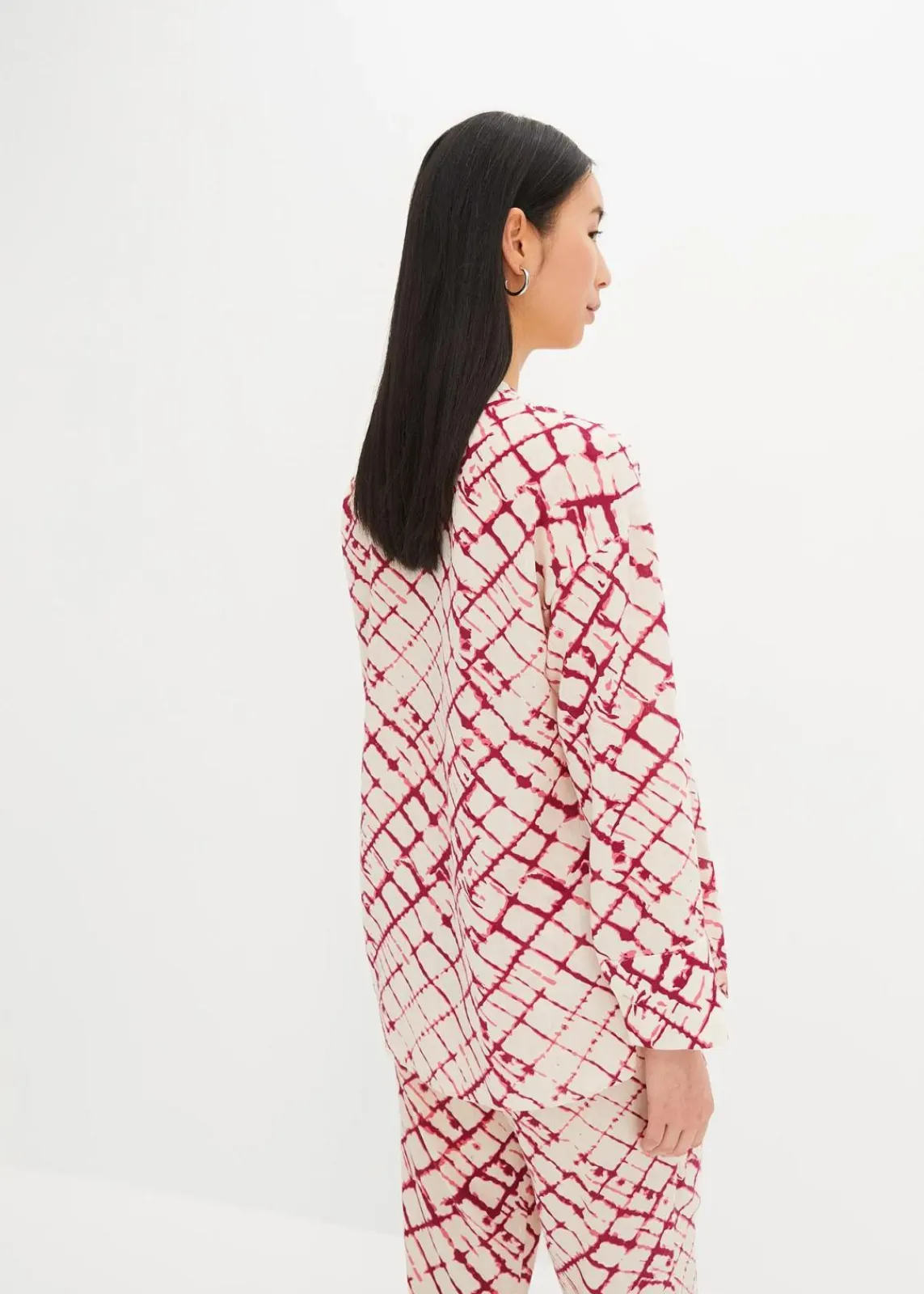 bonprix Bekleidung·Jacken & Mäntel|Blusen & Tuniken^Oversized Bluse violett/natur batik