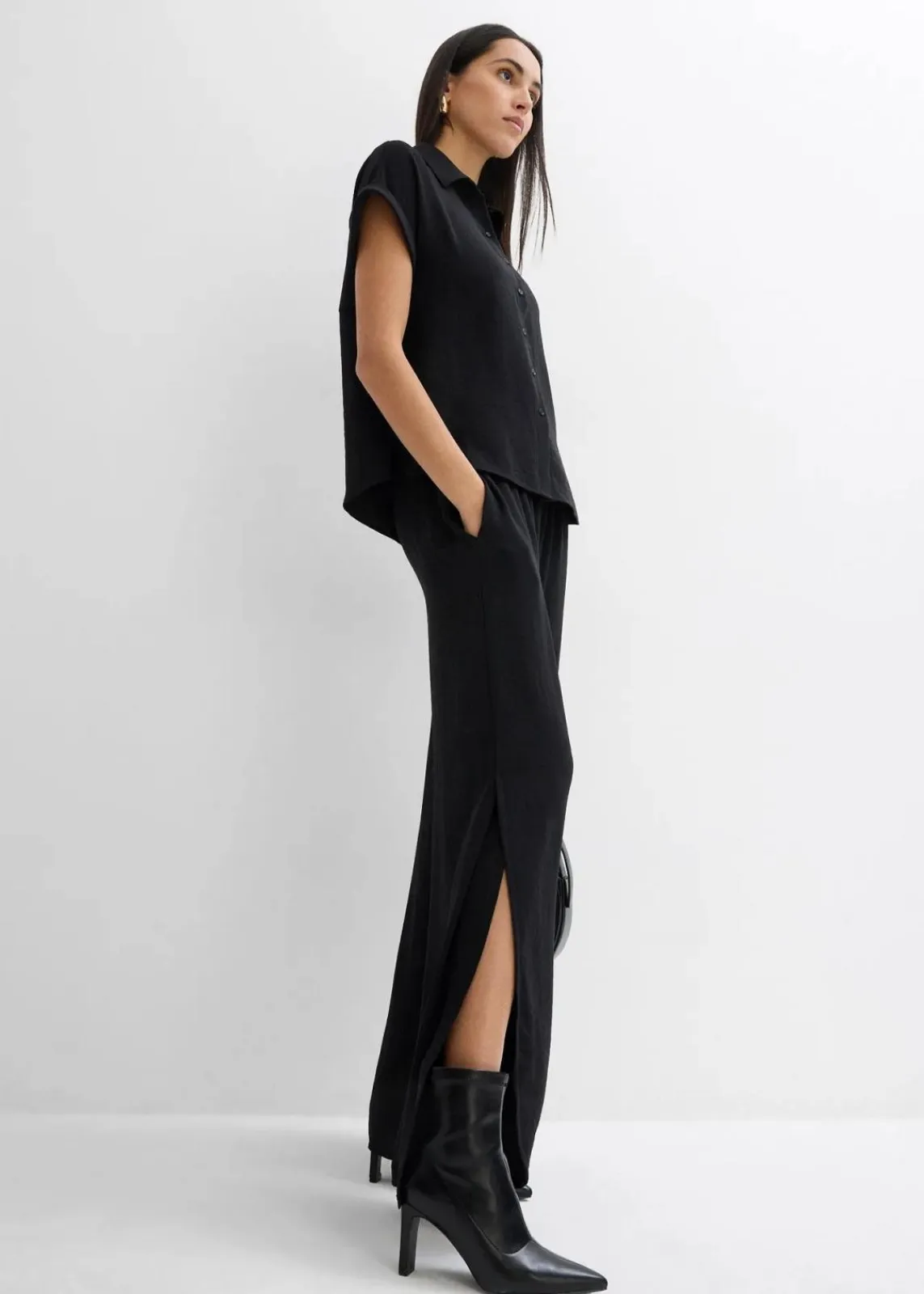 bonprix Zweiteiler & Sets|Blusen & Tuniken^Oversized Bluse aus strukturiertem Crêpe schwarz
