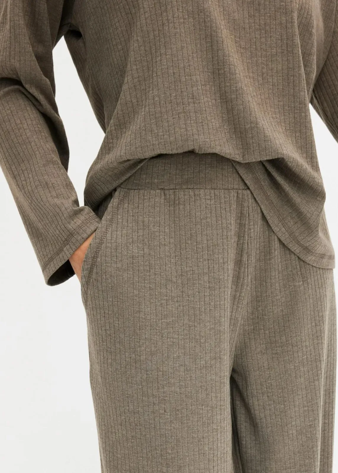 bonprix Wäsche·Homewear|Wäsche·Nachtwäsche^Oversized Loungewear Hausanzug aus weicher Rippe braun meliert