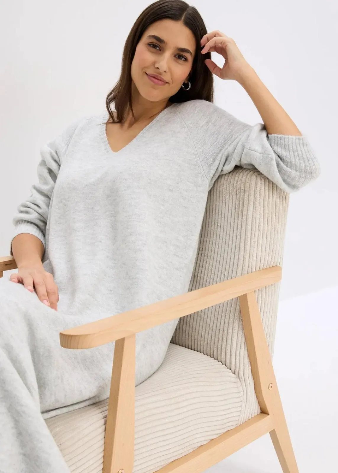 bonprix Bekleidung·Umstandsmode|Bekleidung·Pullover & Strickjacken^Oversized Strickkleid in Midilänge hellgrau meliert