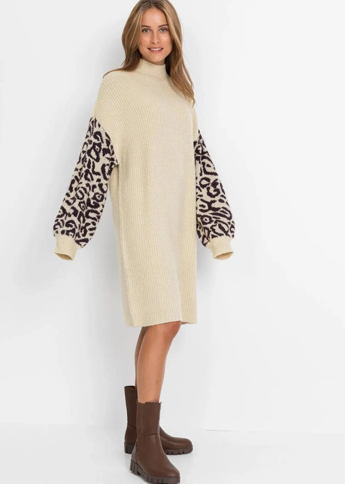bonprix Bekleidung·Umstandsmode|Bekleidung·Pullover & Strickjacken^Oversized Strickkleid mit Leomuster hellsand meliert/ schwarz leo