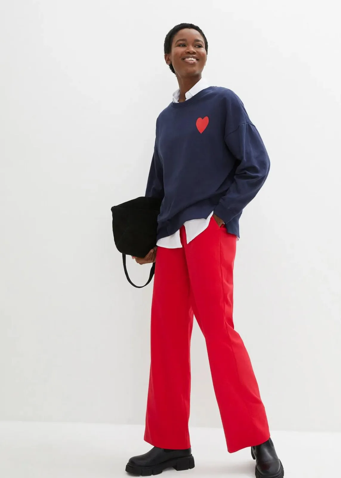 bonprix Sweat|Bekleidung·Blusen & Tuniken^Oversized-Sweatshirt aus Bio-Baumwolle dunkelblau/erdbeere bedruckt