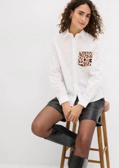 bonprix Bekleidung·Jacken & Mäntel|Blusen & Tuniken^Oversize-Hemd mit Kontrast Tasche weiß leo bedruckt
