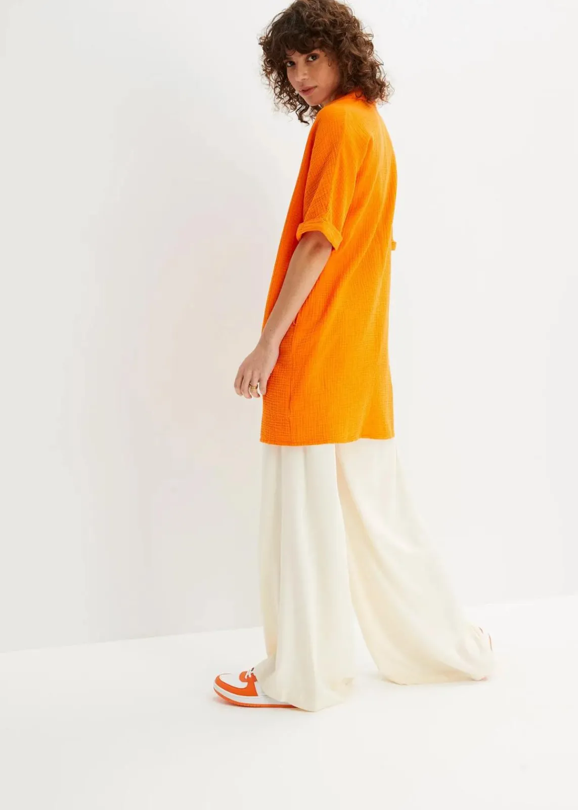 bonprix Blusen & Tuniken|Bekleidung·Jacken & Mäntel^Oversize-Longbluse aus softem Musselin kürbisorange