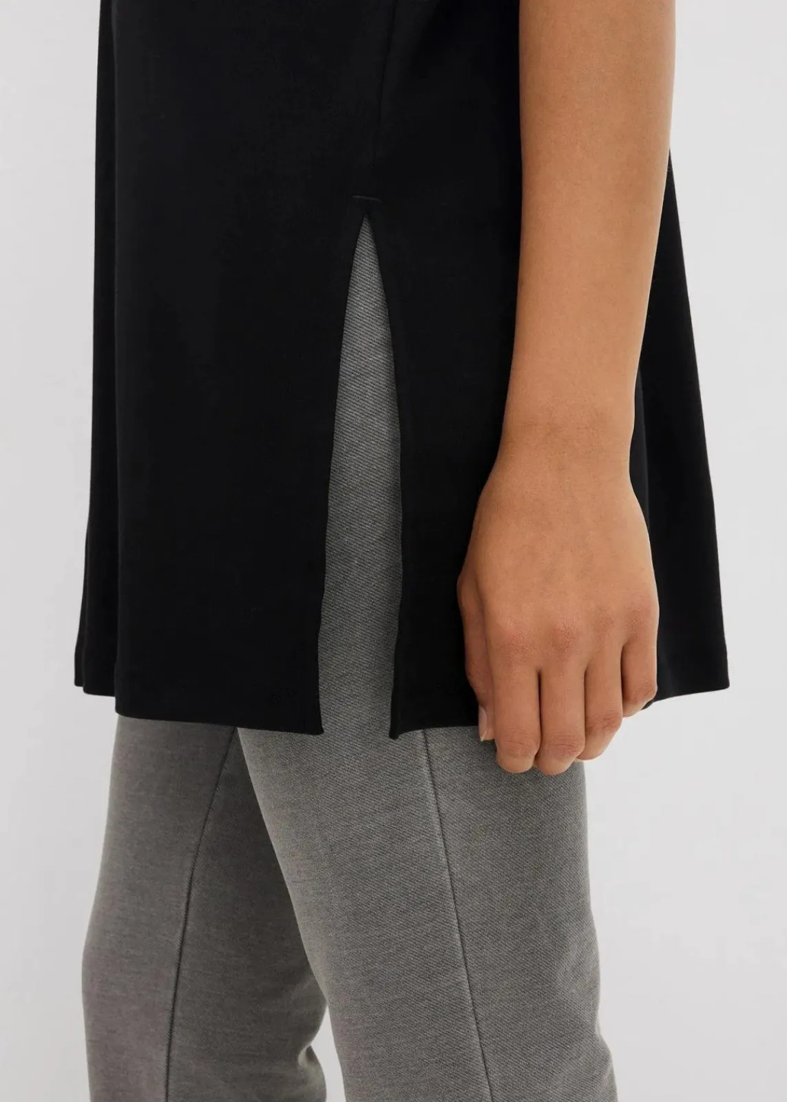 bonprix Shirts & Tops|Nachhaltigere Materialien^Oversize-Longshirt aus reiner Bio-Baumwolle schwarz bedruckt