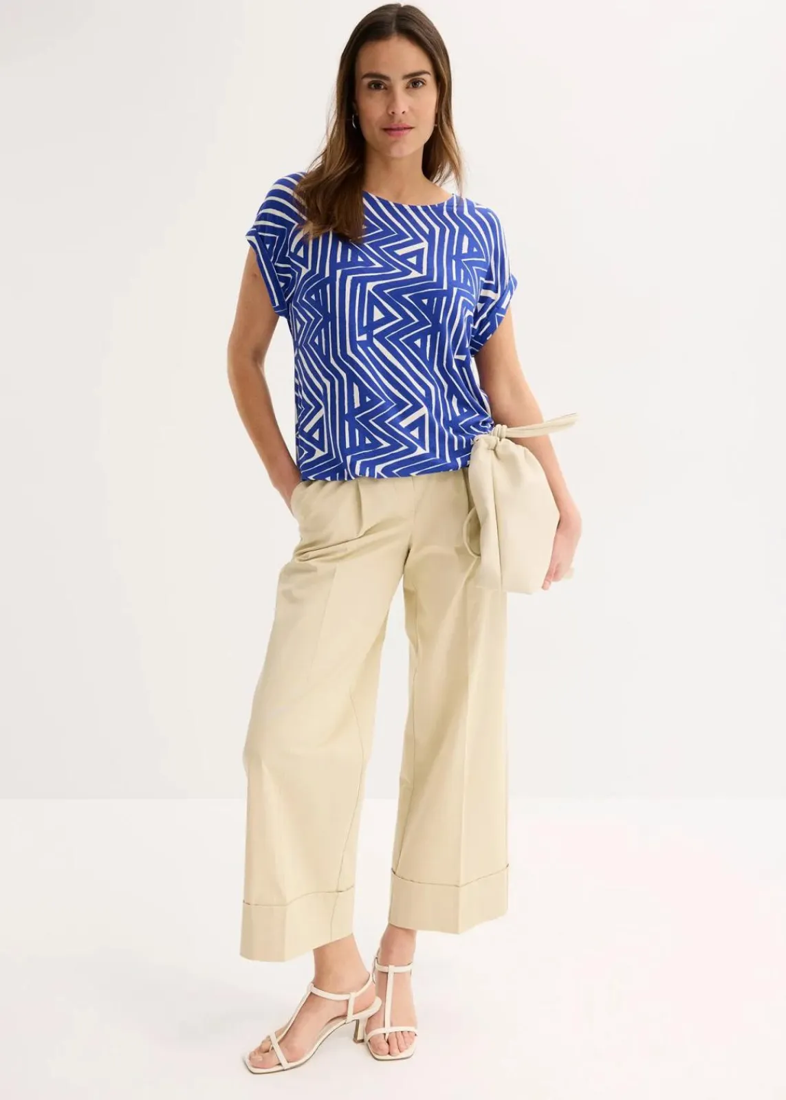 bonprix Shirts & Tops|Nachhaltigere Materialien^Oversize-Shirt aus fließendem Viskose-Mix saphirblau/naturbeige