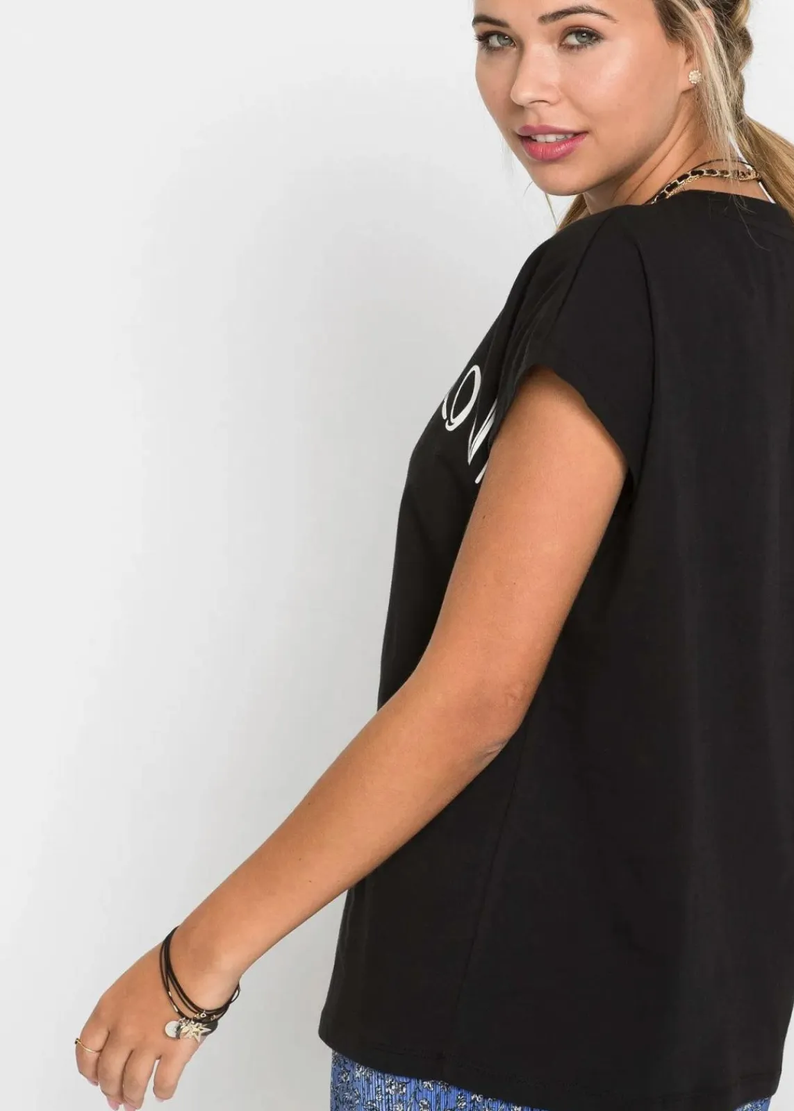 bonprix Nachhaltigere Materialien|Shirts & Tops^Oversize-Shirt aus reiner Bio-Baumwolle schwarz statement
