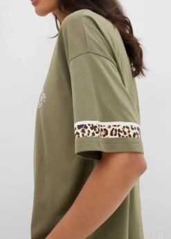 bonprix Shirts & Tops|Nachhaltigere Materialien^Oversize-Shirt aus reiner Bio-Baumwolle oliv leo