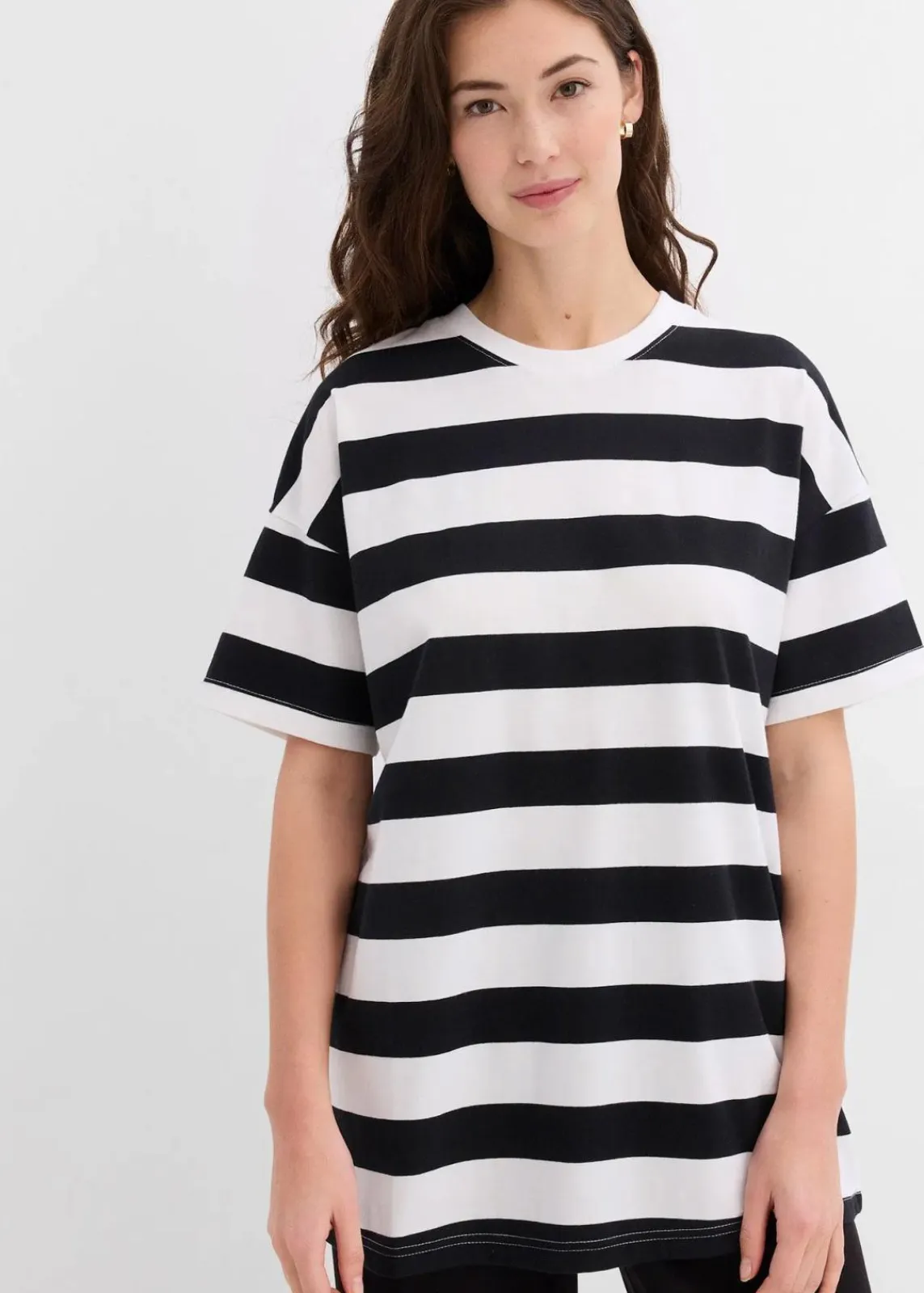 bonprix Nachhaltigere Materialien|Shirts & Tops^Oversize-Shirt aus reiner Bio-Baumwolle schwarz/weiß gestreift