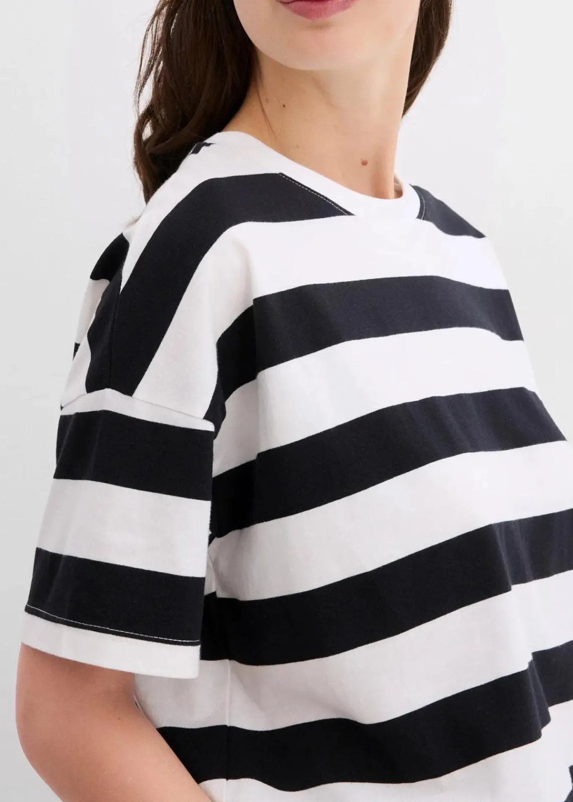 bonprix Nachhaltigere Materialien|Shirts & Tops^Oversize-Shirt aus reiner Bio-Baumwolle schwarz/weiß gestreift