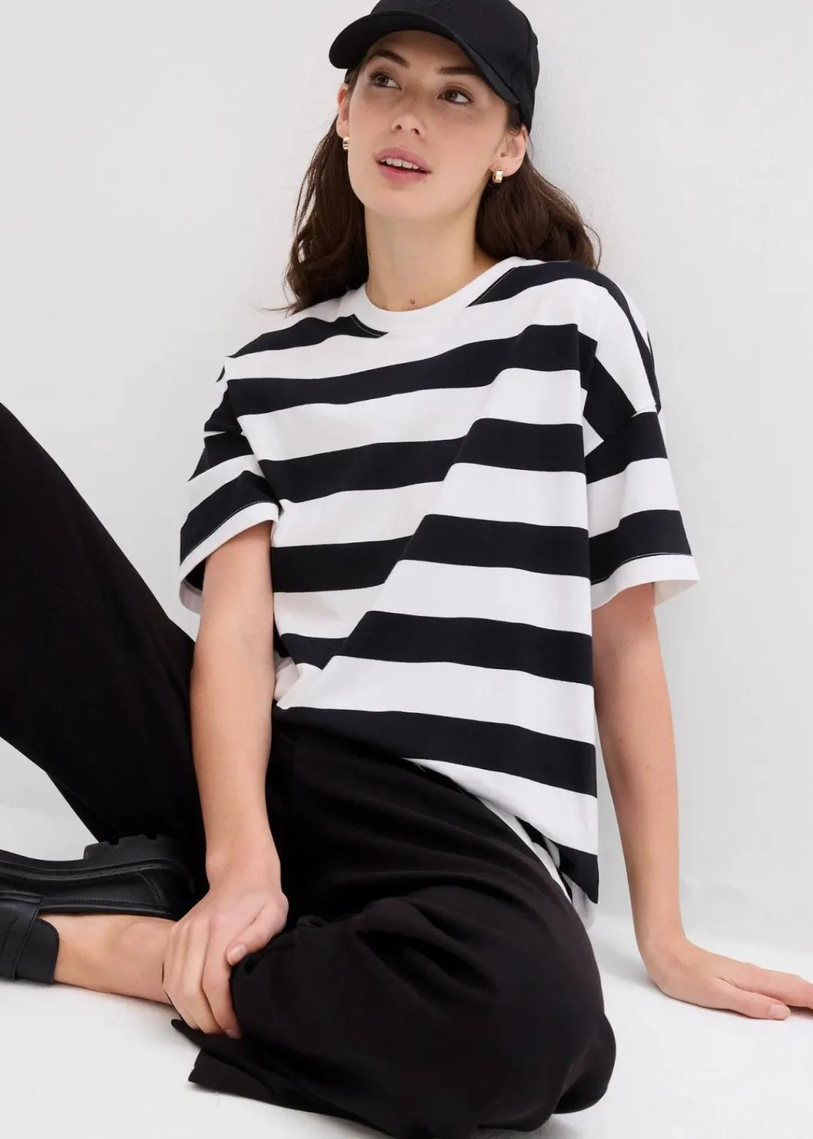 bonprix Nachhaltigere Materialien|Shirts & Tops^Oversize-Shirt aus reiner Bio-Baumwolle schwarz/weiß gestreift