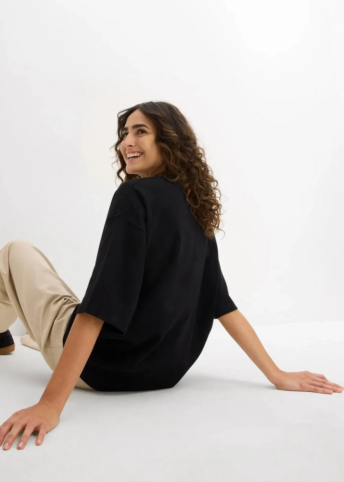 bonprix Nachhaltigere Materialien|Shirts & Tops^Oversize-Shirt aus reiner schwerer Bio-Baumwolle schwarz
